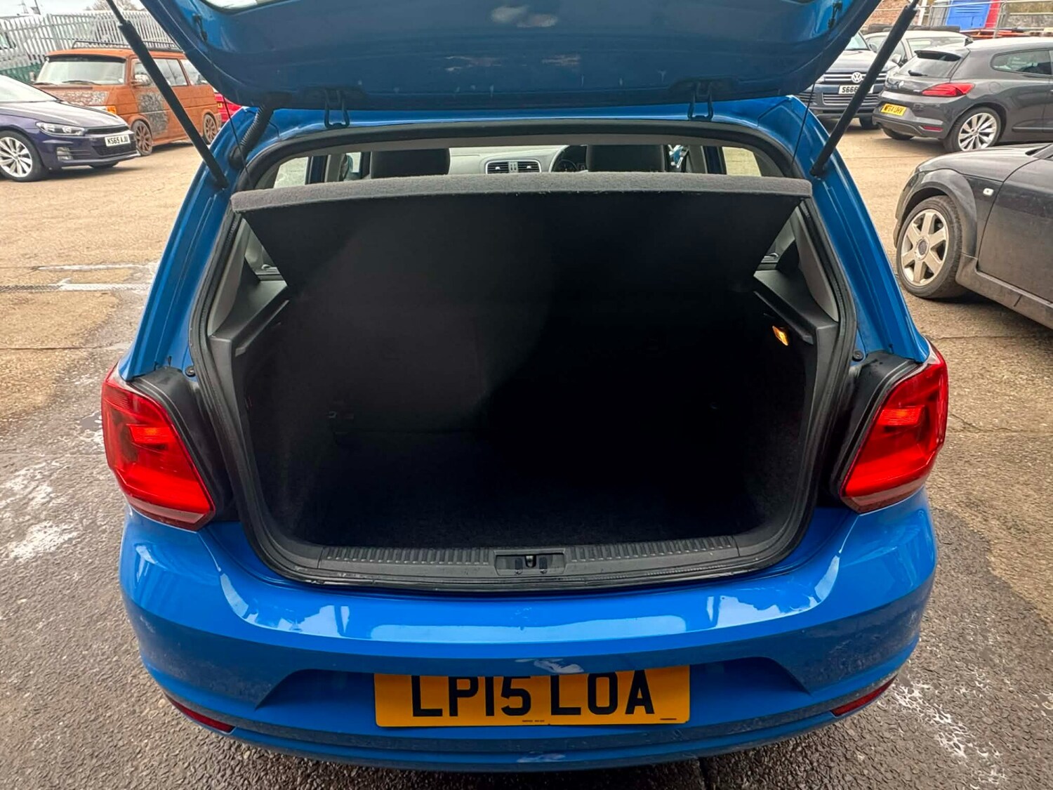 Used Volkswagen Polo 2015 for sale - 77678932: Photo 12