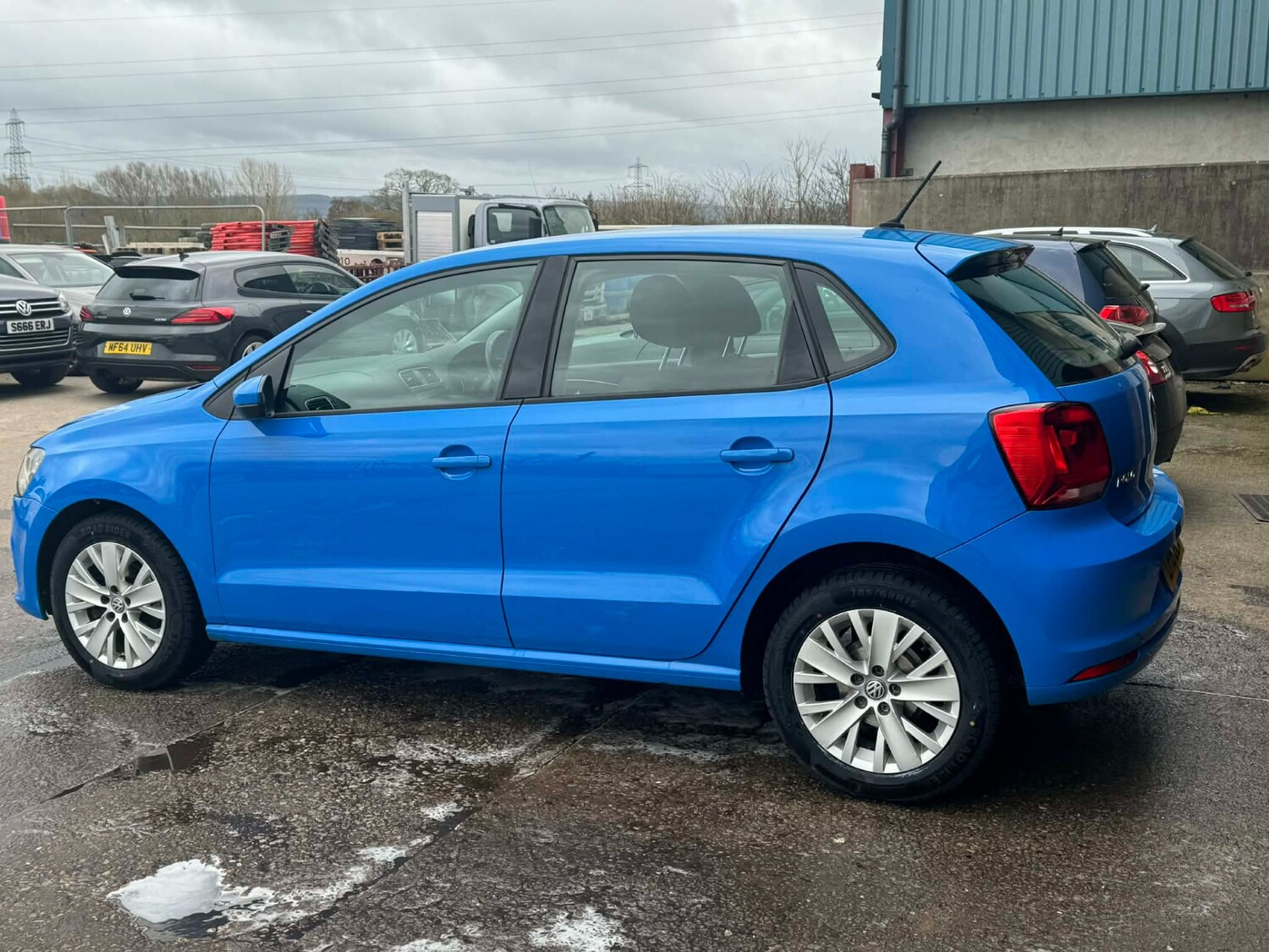 Used Volkswagen Polo 2015 for sale - 77678932: Photo 16