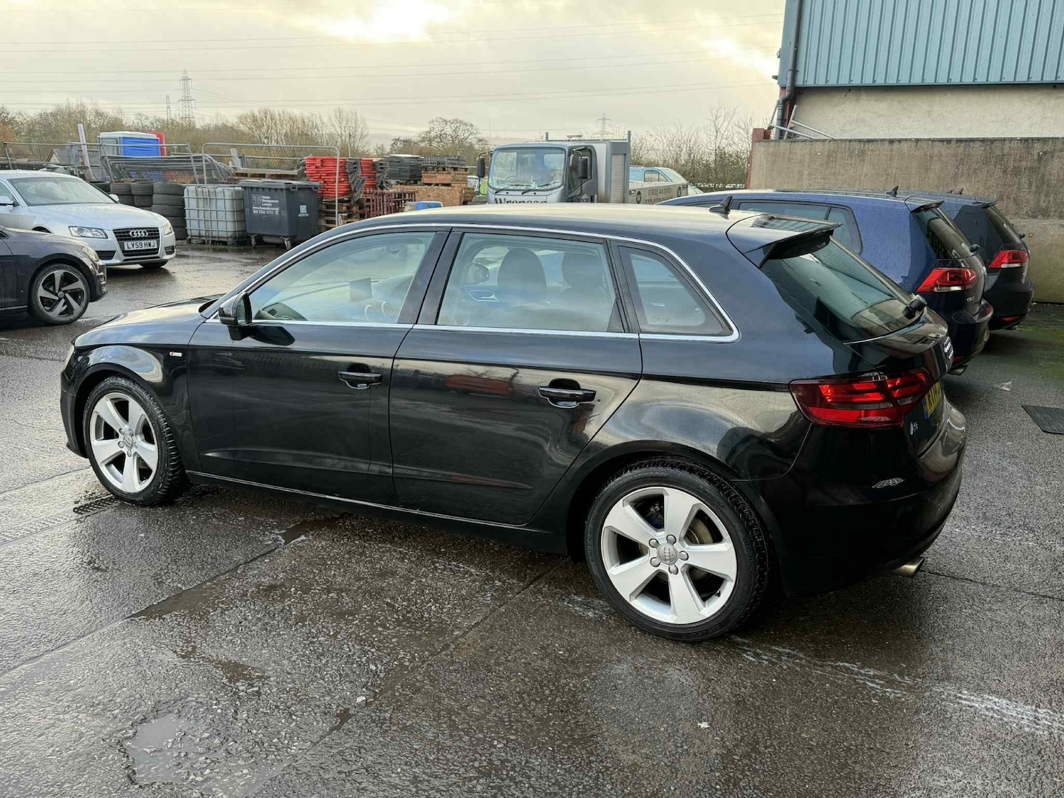 Used Audi A3 2014 for sale - 76853524: Photo 8