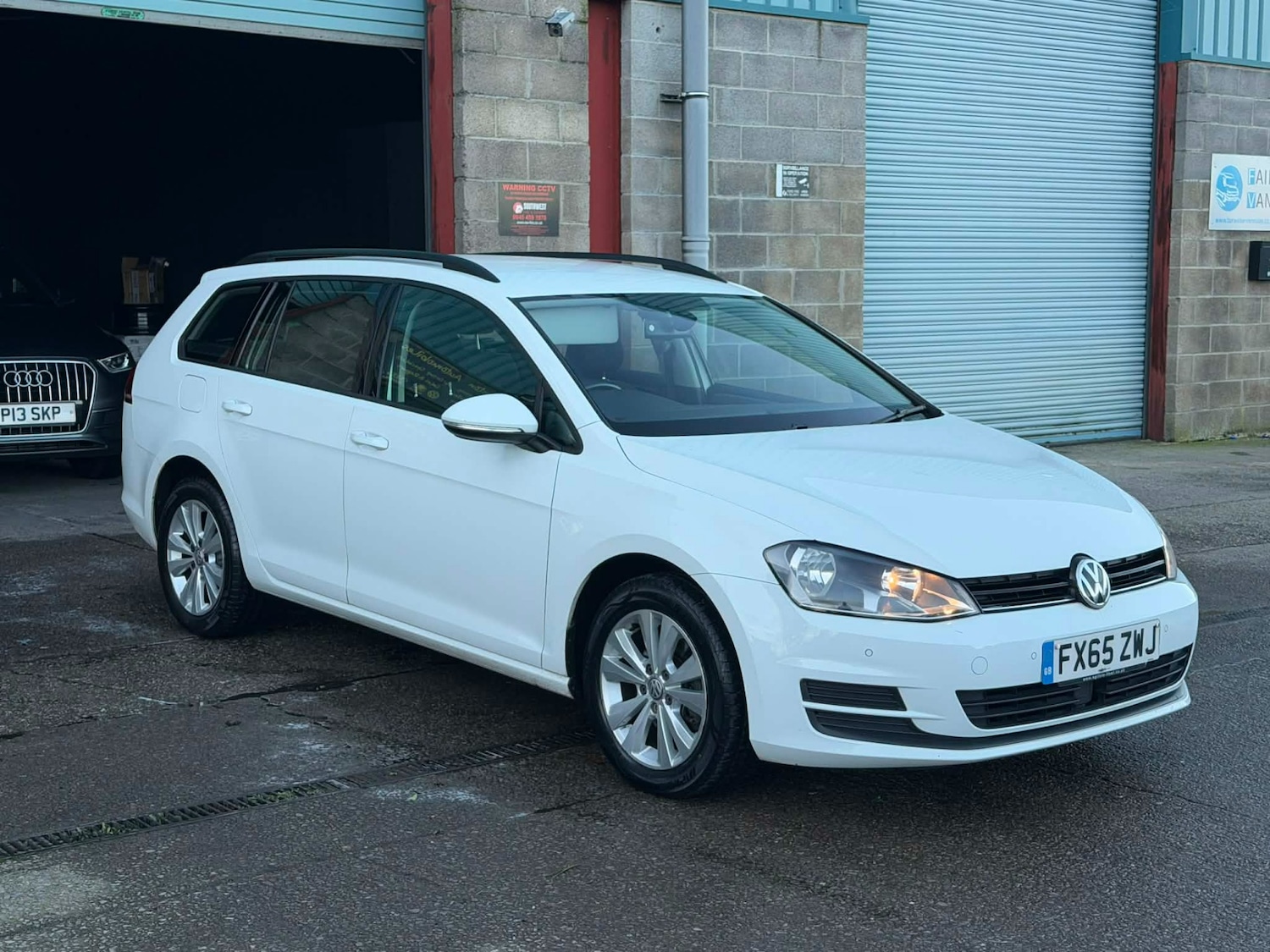 Used Volkswagen Golf 2015 for sale - 77570974: Photo 16