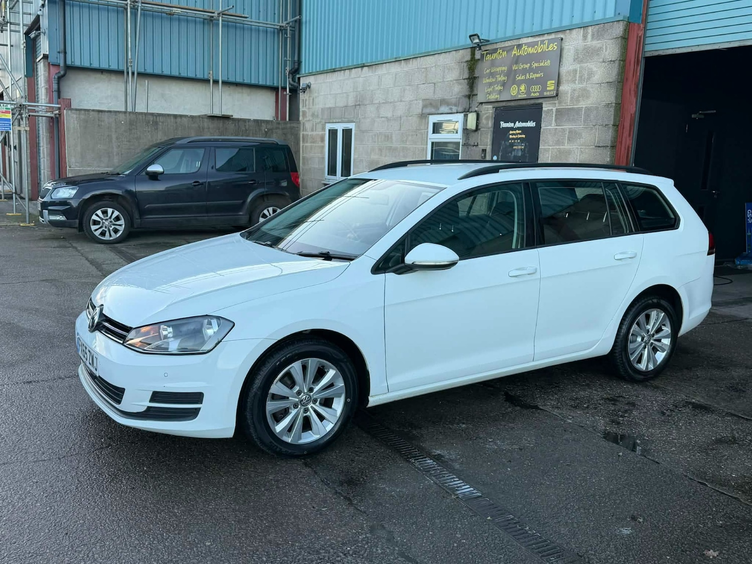 Used Volkswagen Golf 2015 for sale - 77570974: Photo 3