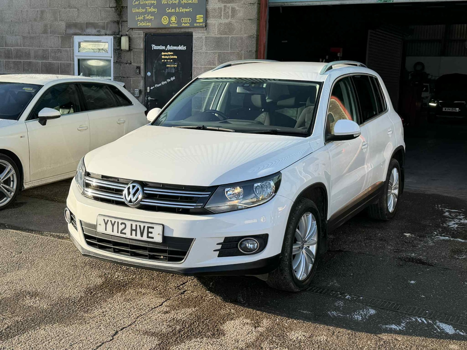 Used Volkswagen Tiguan 2012 for sale - 76940256: Photo 2