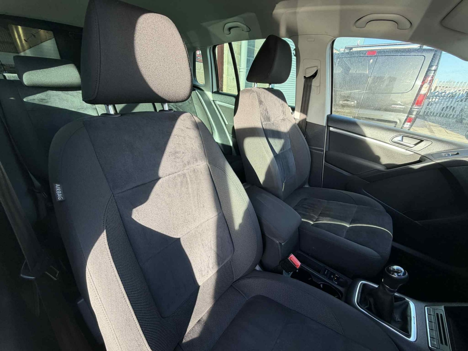 Used Volkswagen Tiguan 2012 for sale - 76940256: Photo 9