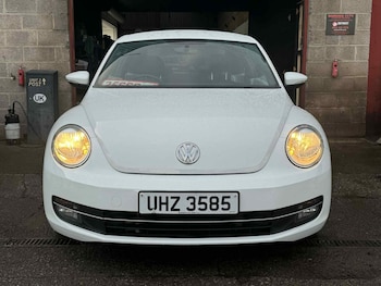 Used Volkswagen Beetle 2016 for sale - 76508090: Photo