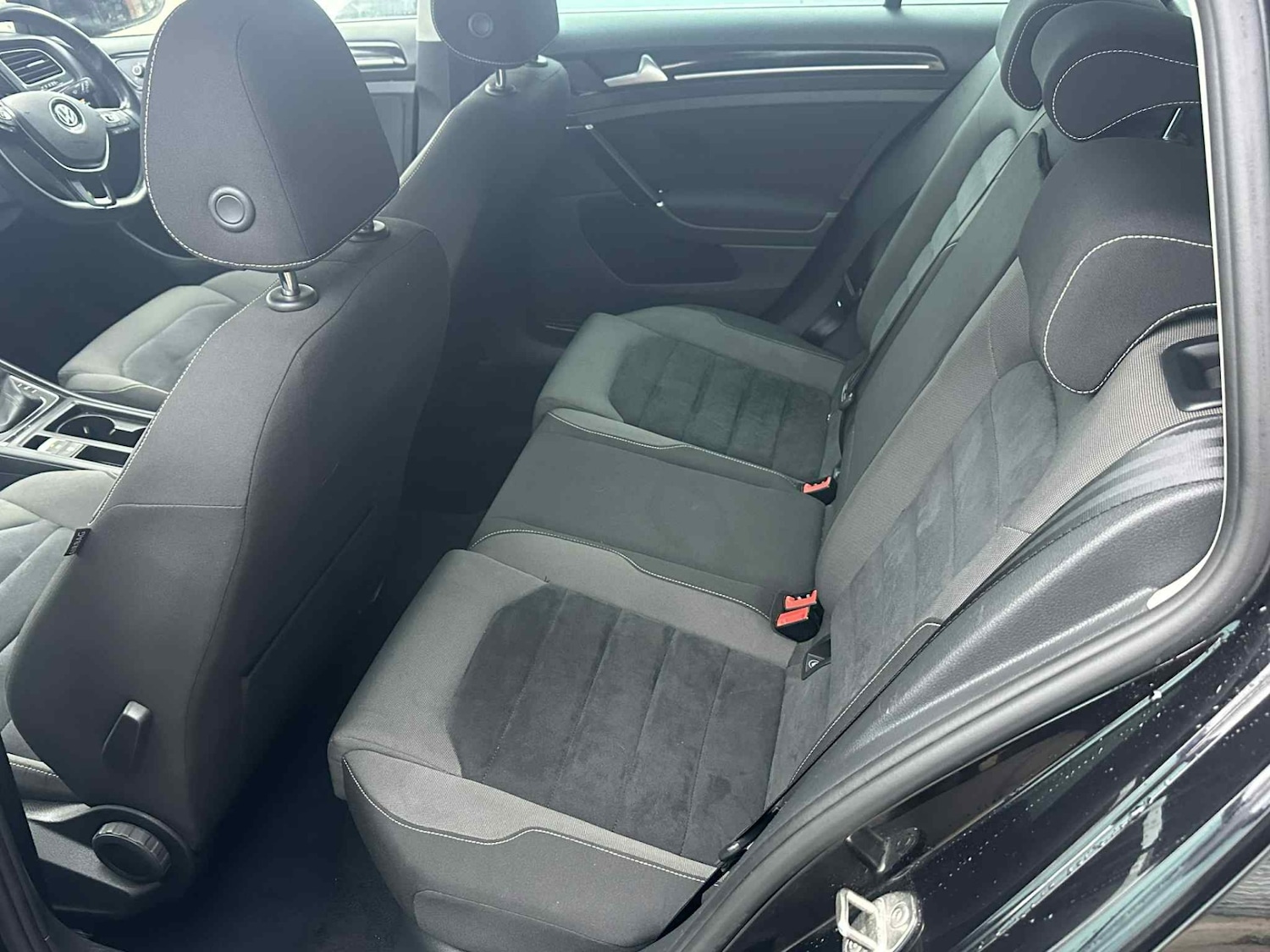 Used Volkswagen Golf 2017 for sale - 76596620: Photo 8