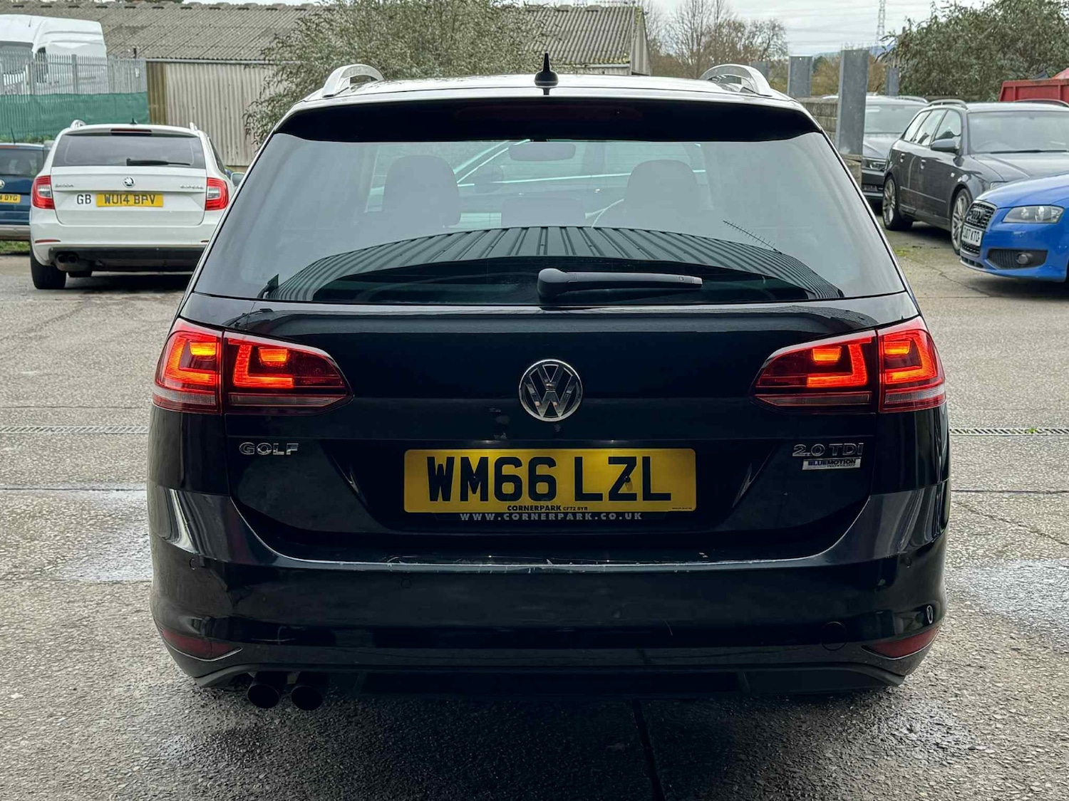 Used Volkswagen Golf 2017 for sale - 76596620: Photo 9