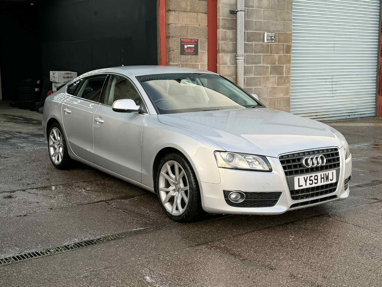 Used Audi A5 2010 for sale - 76809436: Photo 1