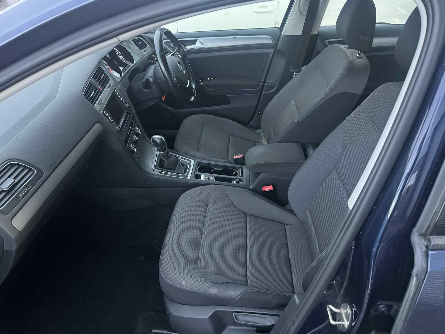 Used Volkswagen Golf 2016 for sale - 77286436: Photo 8