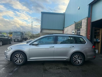 Used Volkswagen Golf 2019 for sale - 78027539: Photo