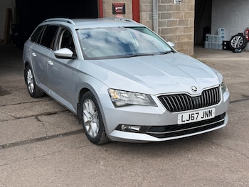 Used Skoda Superb 2017 for sale - 79581893: Photo