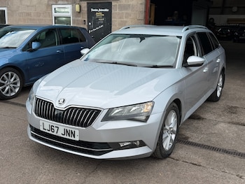 Used Skoda Superb 2017 for sale - 79581893: Photo