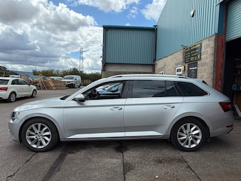 Used Skoda Superb 2017 for sale - 79581893: Photo