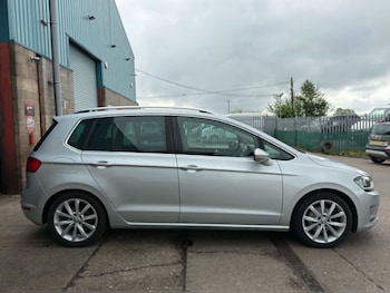 Used Volkswagen Golf SV 2015 for sale - 78473526: Photo