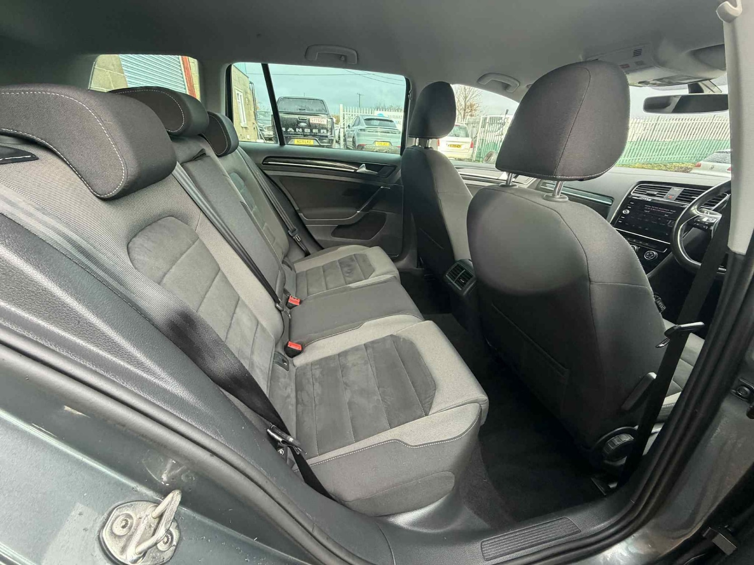 Used Volkswagen Golf 2019 for sale - 77318360: Photo 11