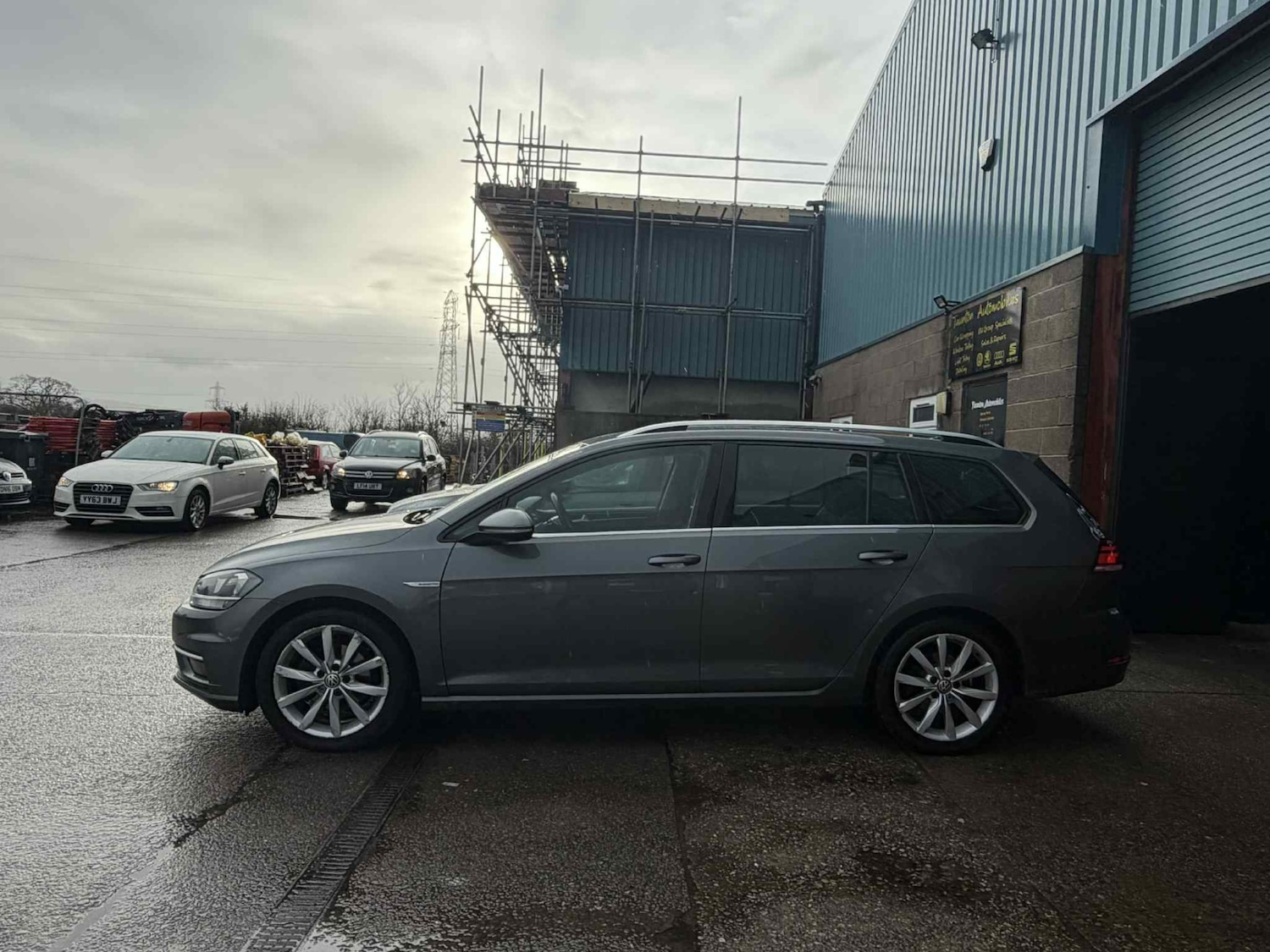 Used Volkswagen Golf 2019 for sale - 77318360: Photo 4