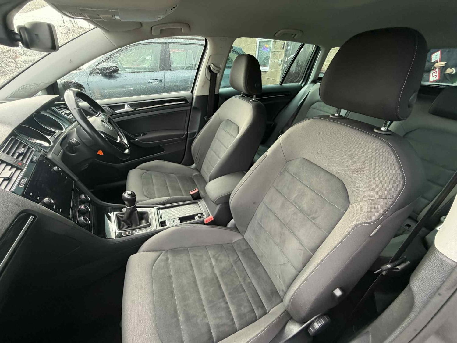 Used Volkswagen Golf 2019 for sale - 77318360: Photo 8