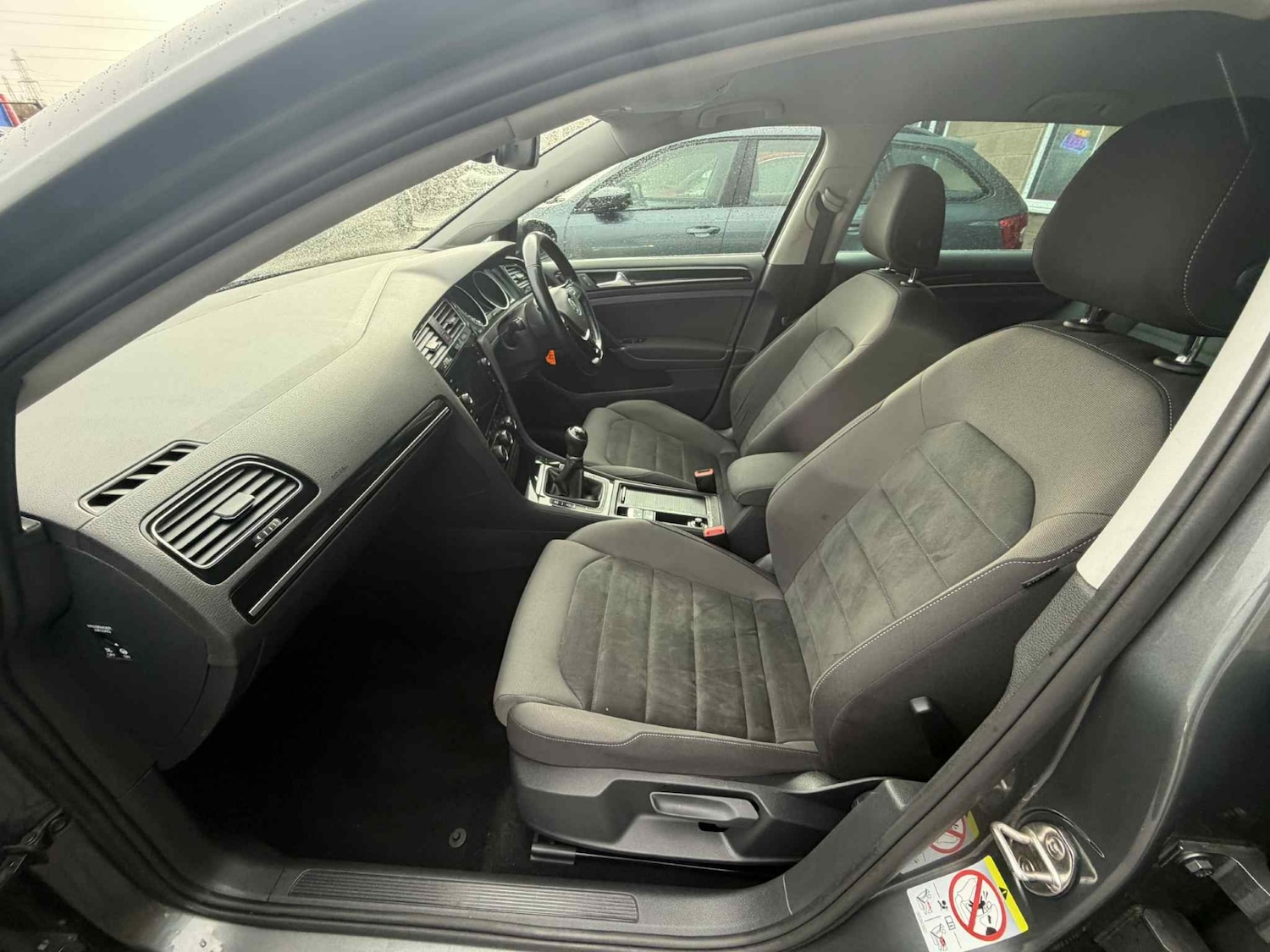 Used Volkswagen Golf 2019 for sale - 77318360: Photo 9