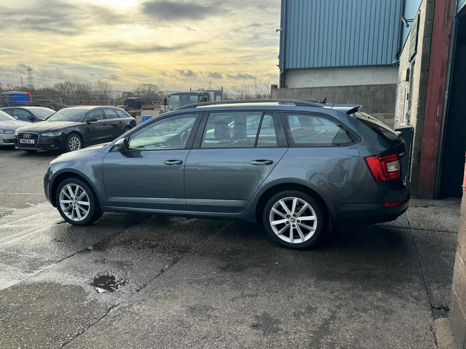 Used Skoda Octavia 2015 for sale - 76940238: Photo 16