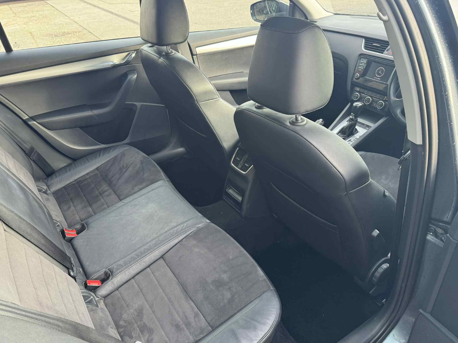 Used Skoda Octavia 2015 for sale - 76940238: Photo 24