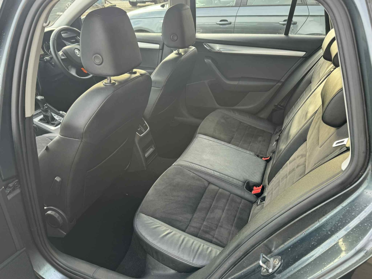 Used Skoda Octavia 2015 for sale - 76940238: Photo 25