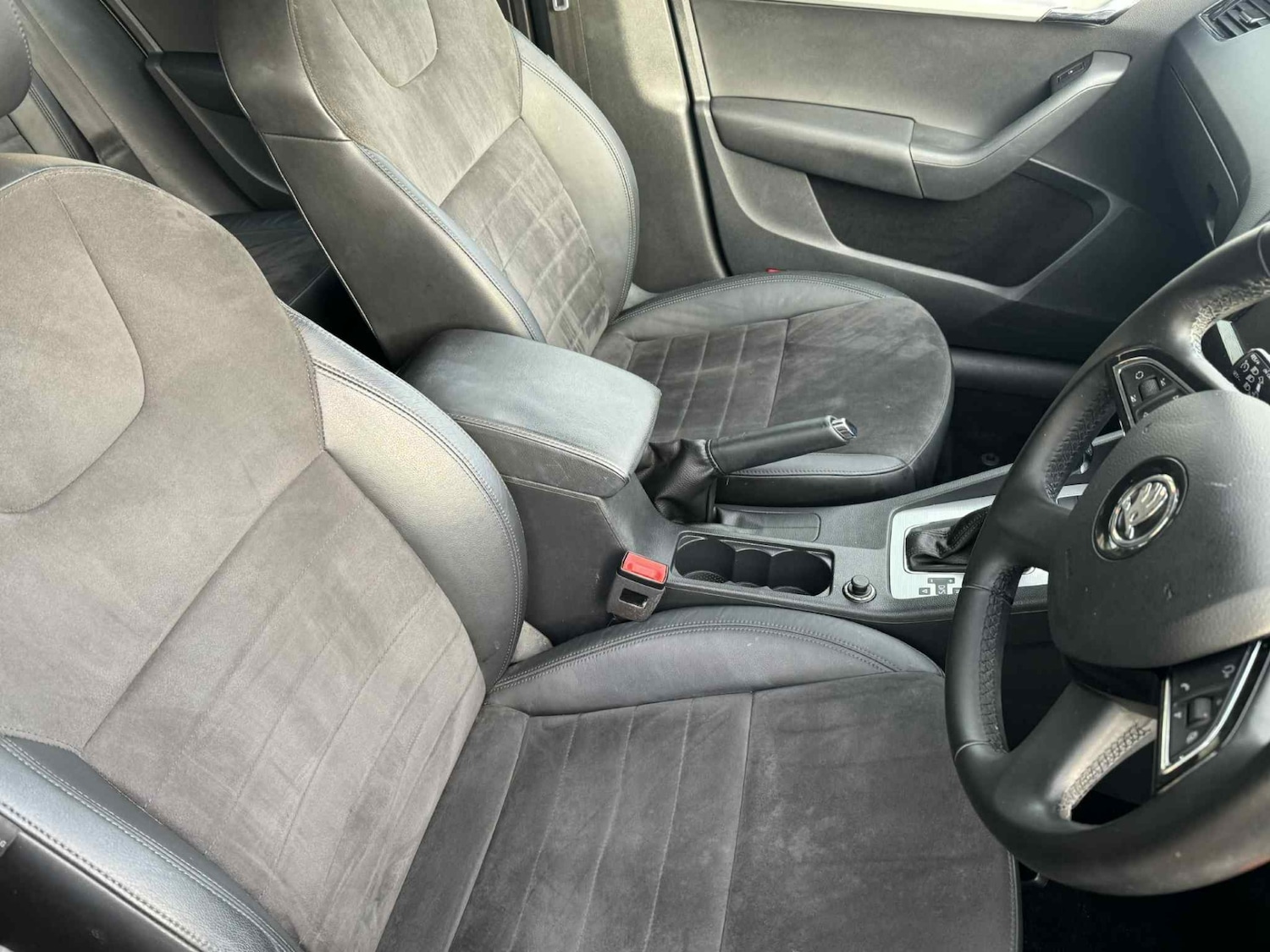 Used Skoda Octavia 2015 for sale - 76940238: Photo 7