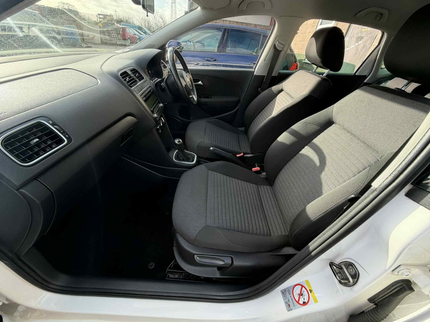 Used Volkswagen Polo 2011 for sale - 76893061: Photo 12