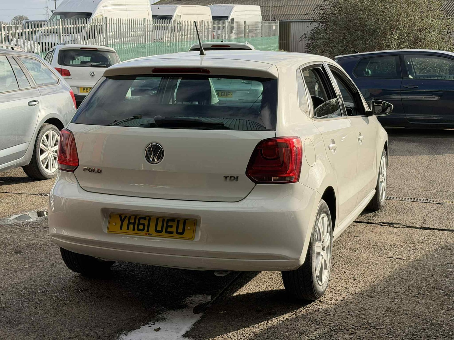 Used Volkswagen Polo 2011 for sale - 76893061: Photo 17