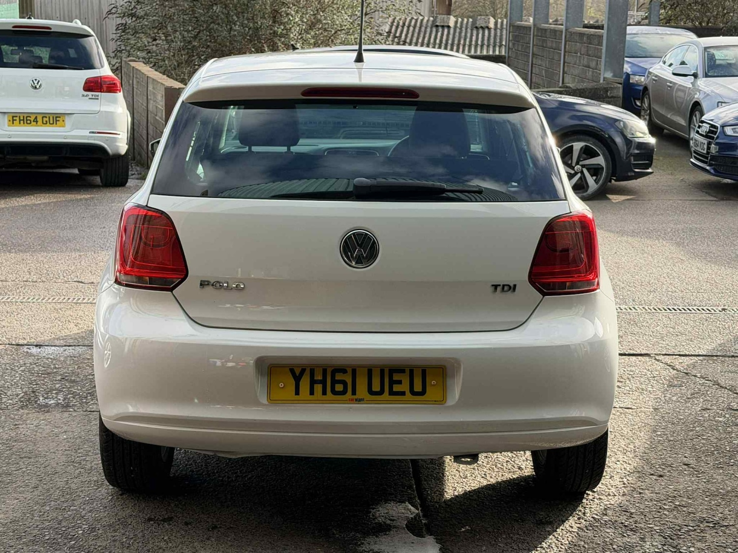 Used Volkswagen Polo 2011 for sale - 76893061: Photo 6