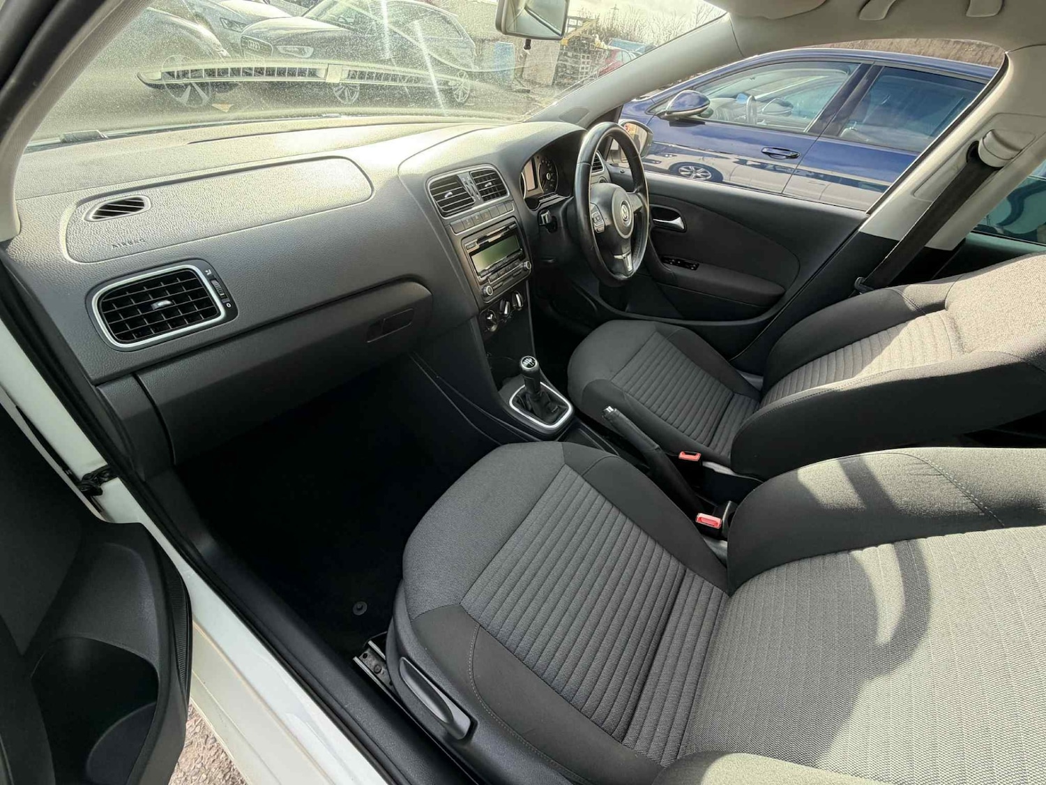 Used Volkswagen Polo 2011 for sale - 76893061: Photo 9