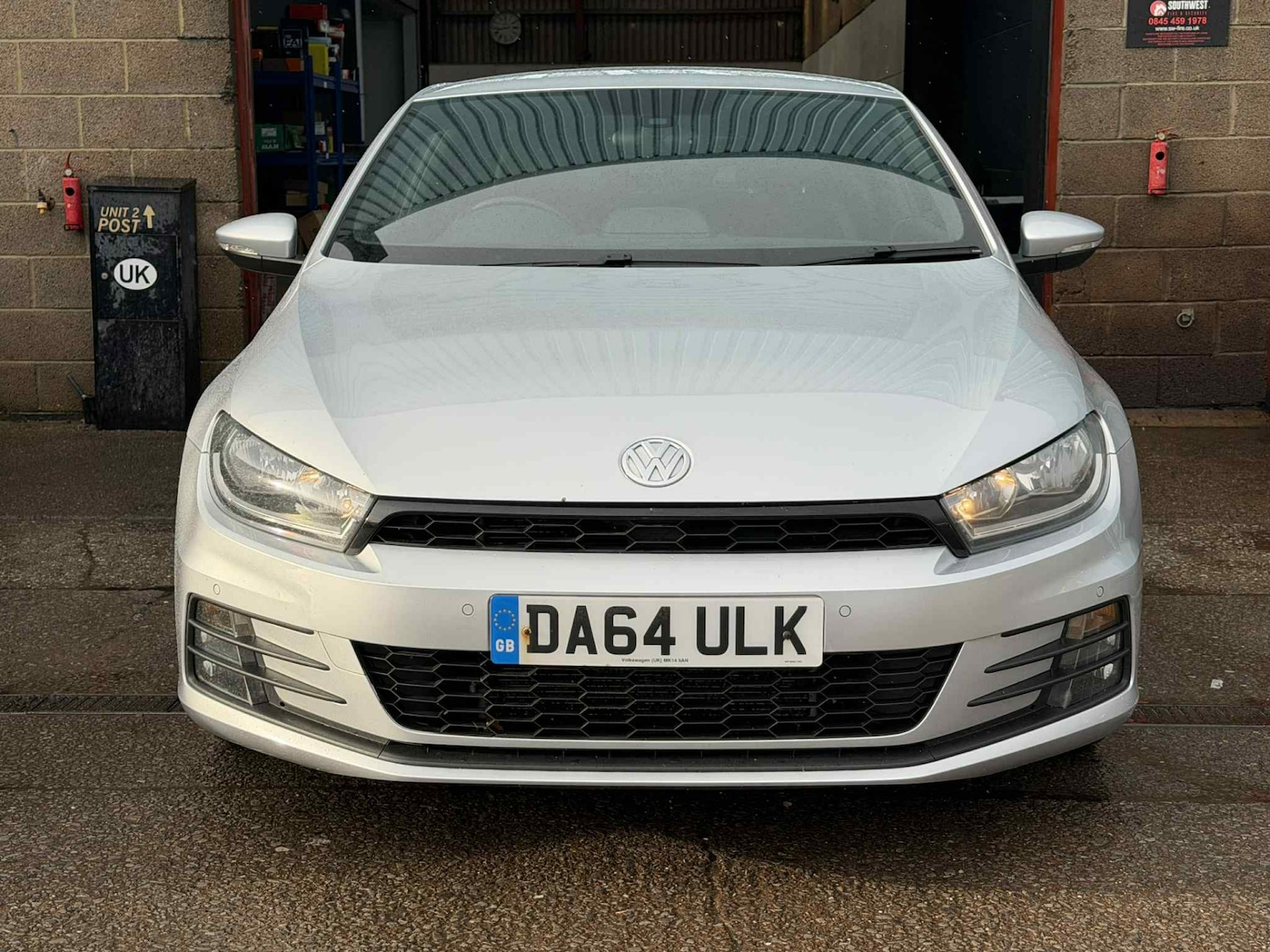 Used Volkswagen Scirocco 2015 for sale - 77318434: Photo 2
