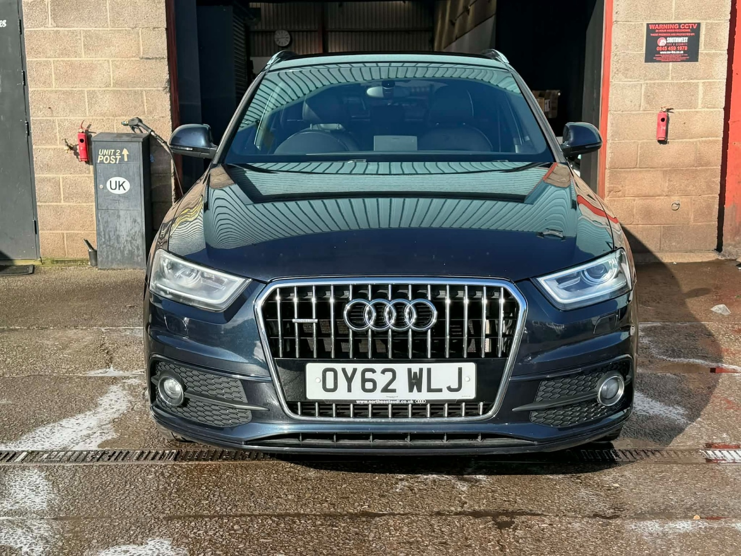 Used Audi Q3 2012 for sale - 77570284: Photo 2