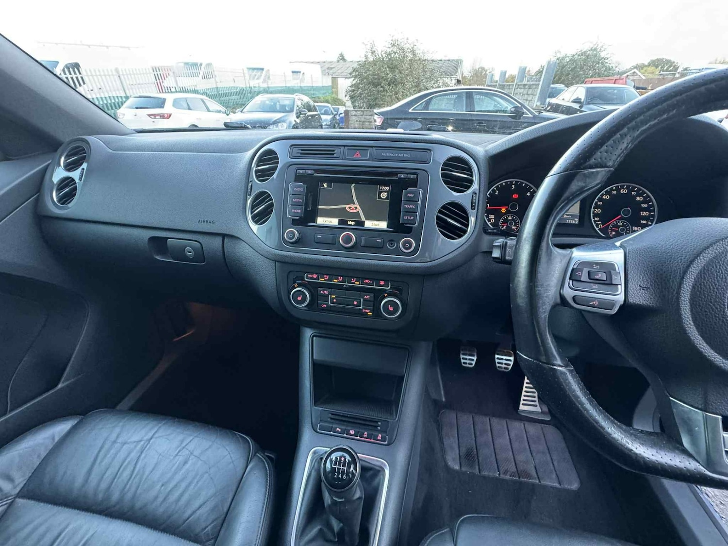 Used Volkswagen Tiguan 2013 for sale - 76428353: Photo 9