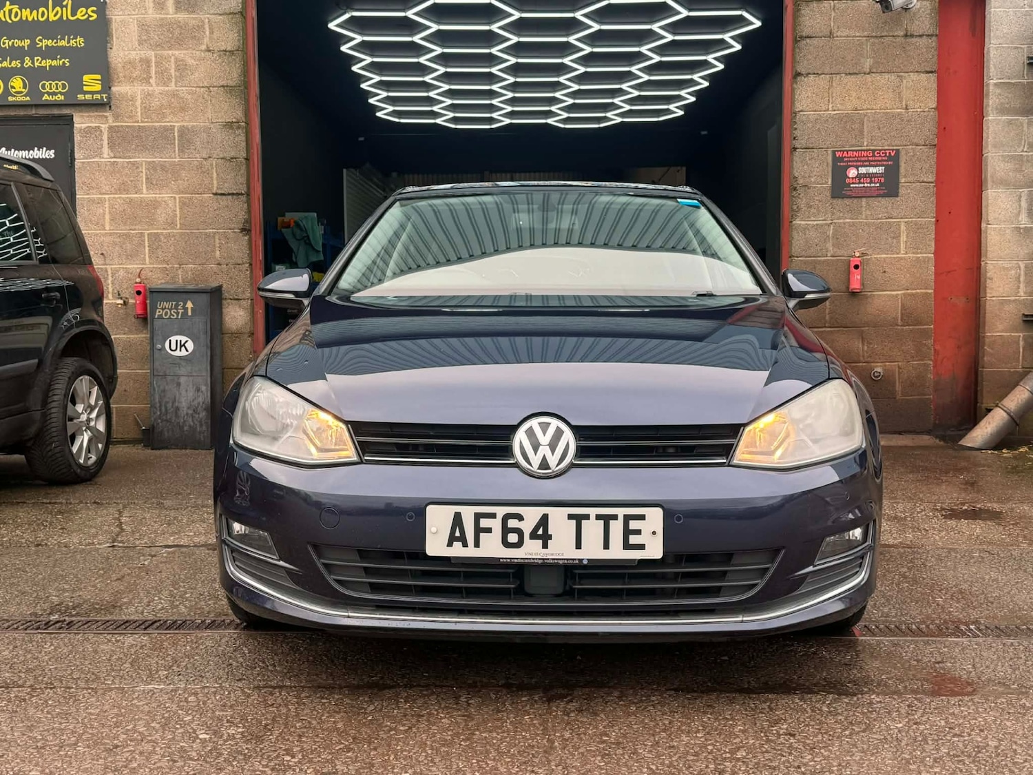 Used Volkswagen Golf 2014 for sale - 77630159: Photo 2