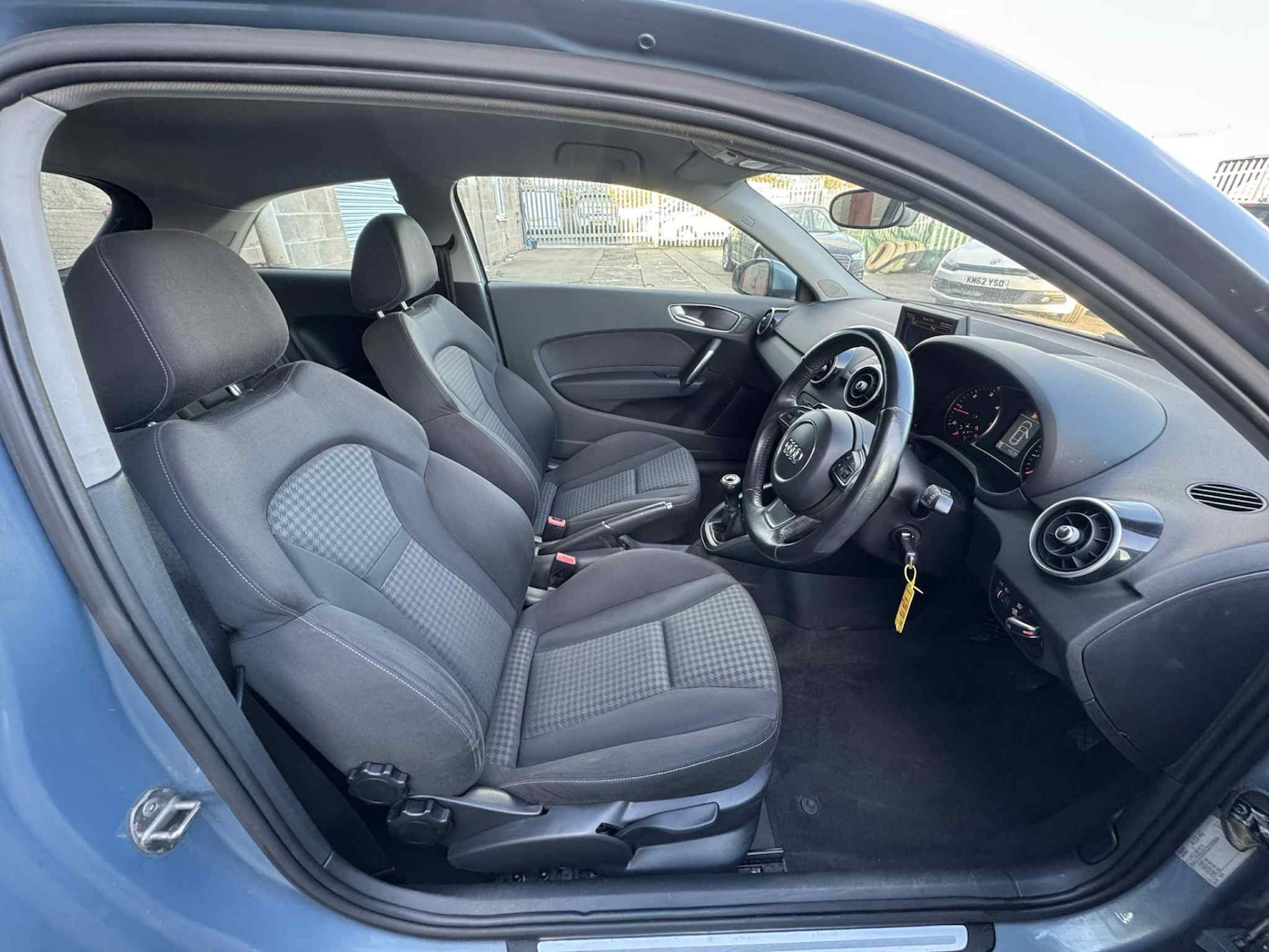 Used Audi A1 2012 for sale - 76445385: Photo 7