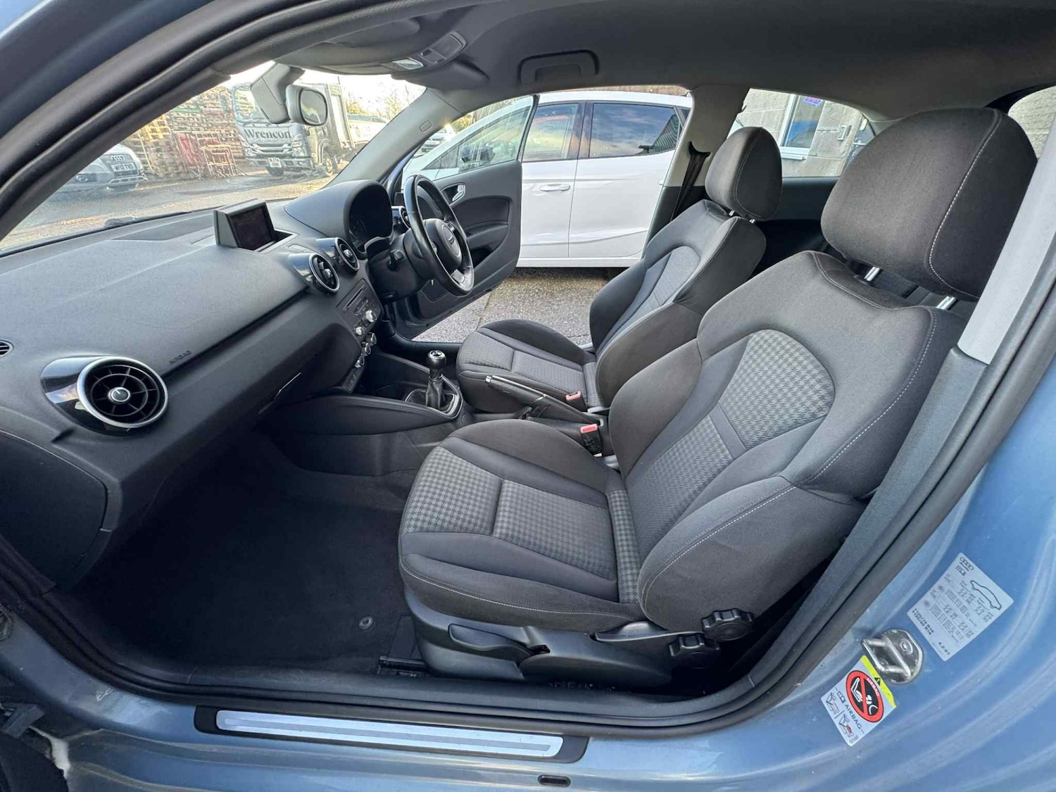 Used Audi A1 2012 for sale - 76445385: Photo 9