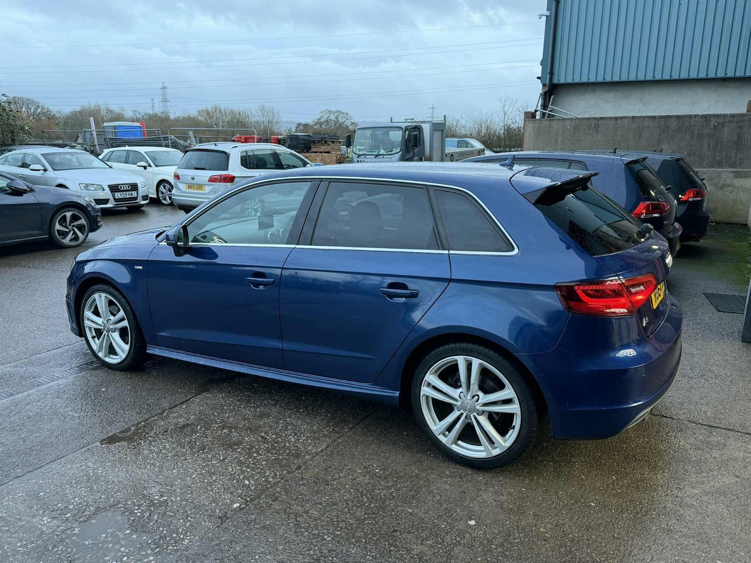 Used Audi A3 2014 for sale - 76853419: Photo 15