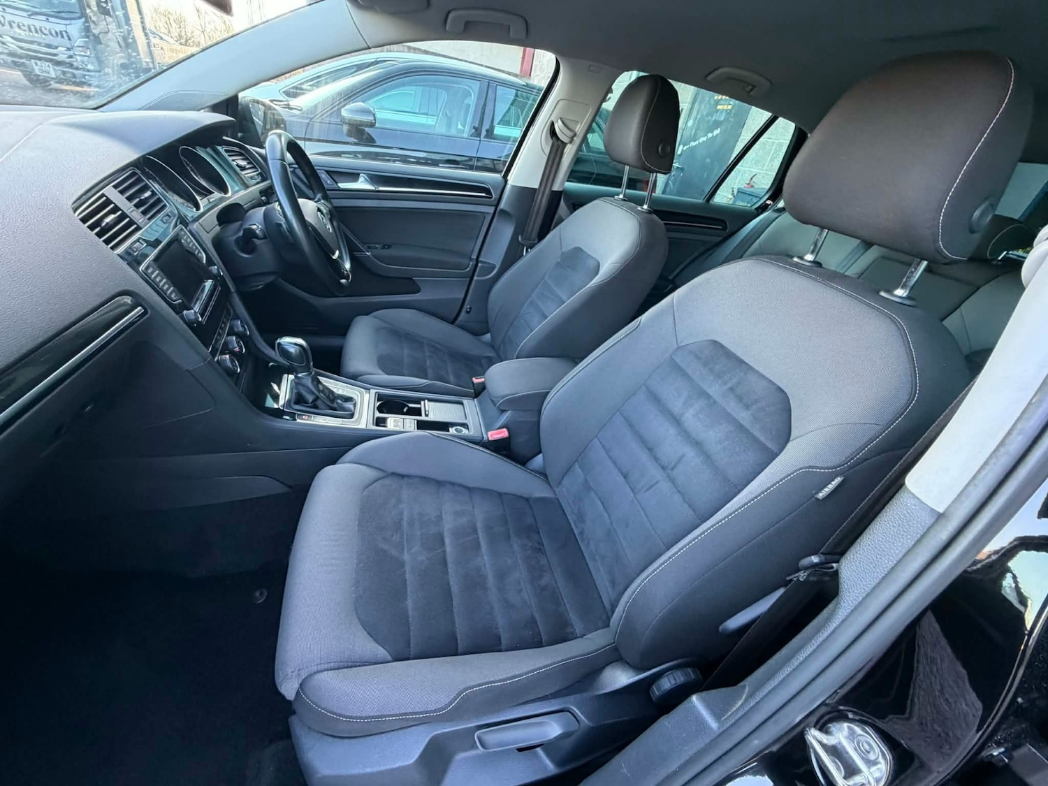 Used Volkswagen Golf 2013 for sale - 77846122: Photo 10