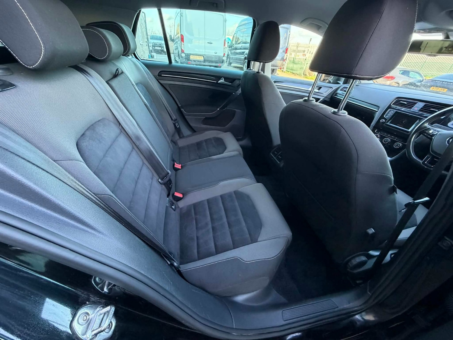 Used Volkswagen Golf 2013 for sale - 77846122: Photo 19