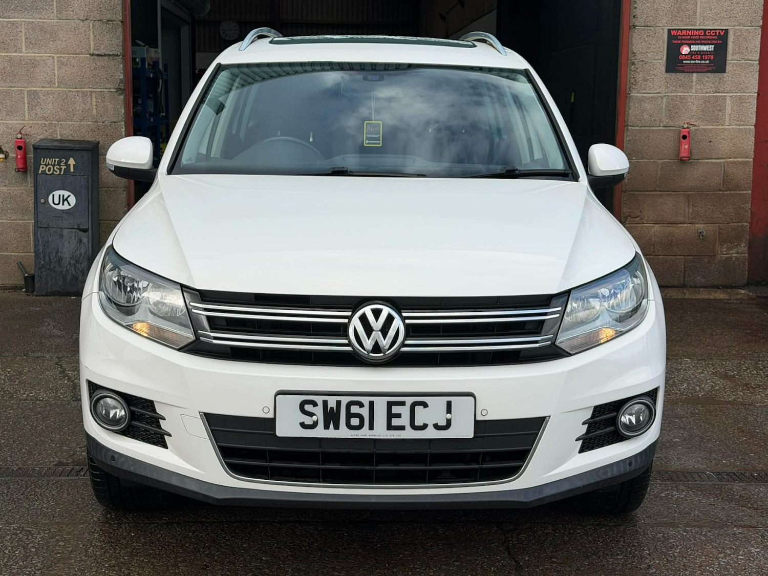 Used Volkswagen Tiguan 2012 for sale - 77897749: Photo 2