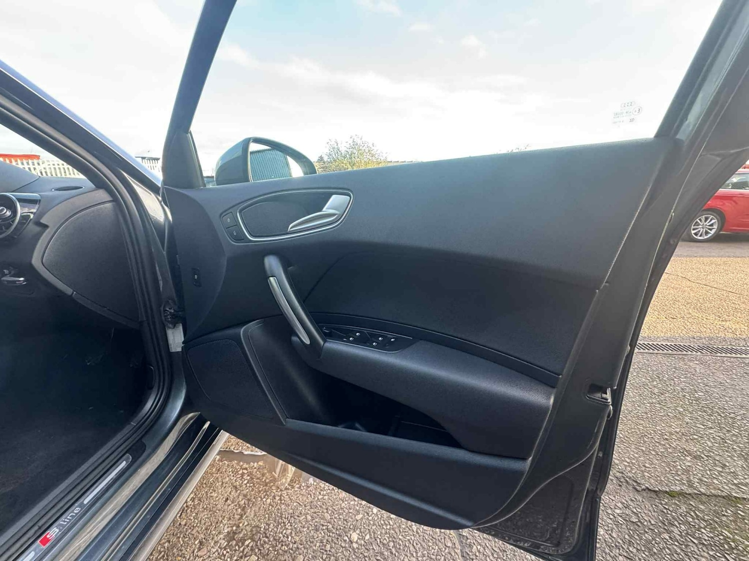 Used Audi A1 2013 for sale - 76757925: Photo 28