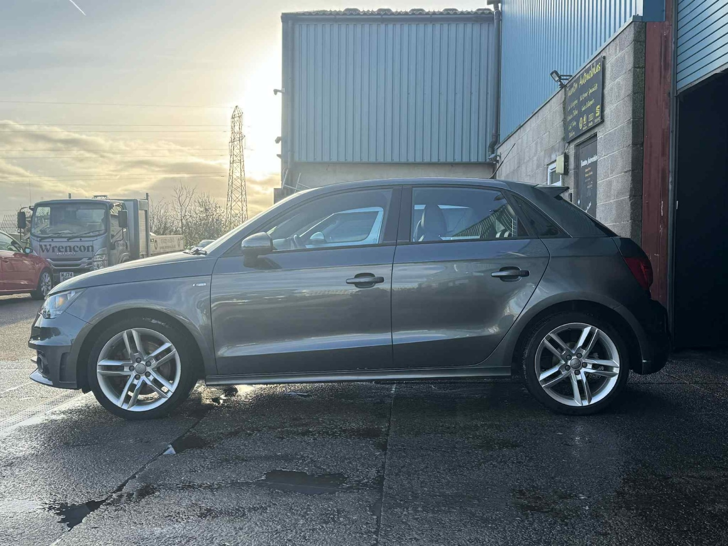 Used Audi A1 2013 for sale - 76757925: Photo 5