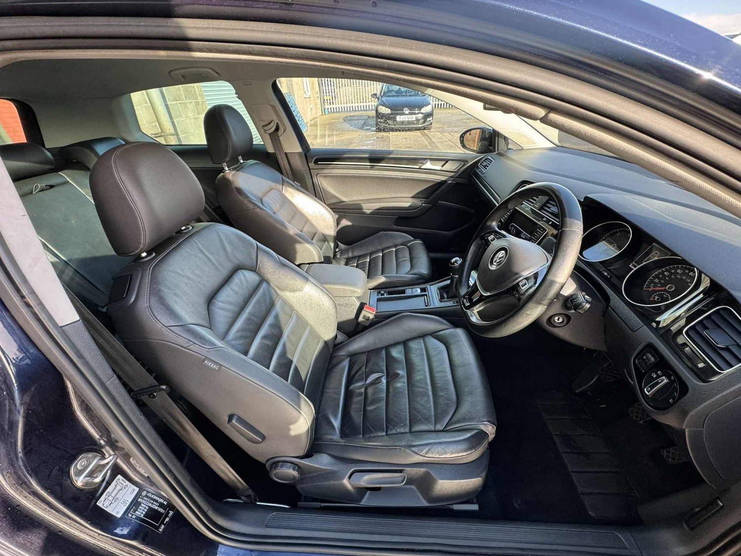 Used Volkswagen Golf 2013 for sale - 76669441: Photo 8