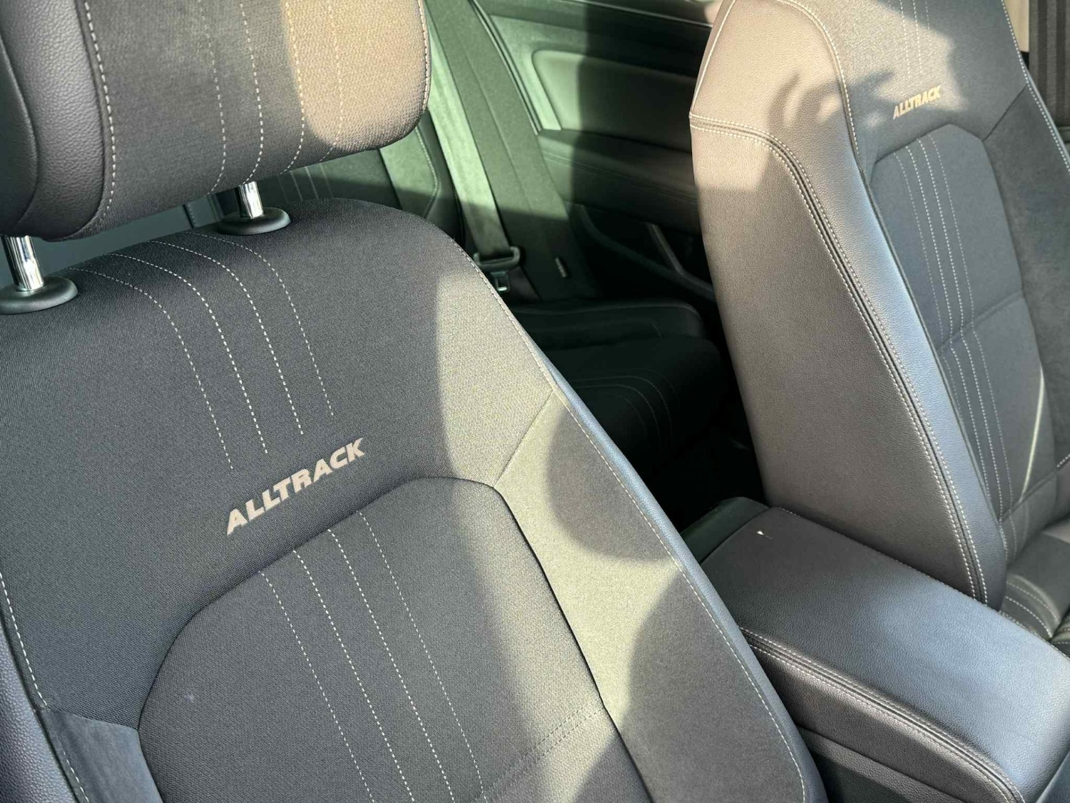 Used Volkswagen Passat 2015 for sale - 77069931: Photo 32