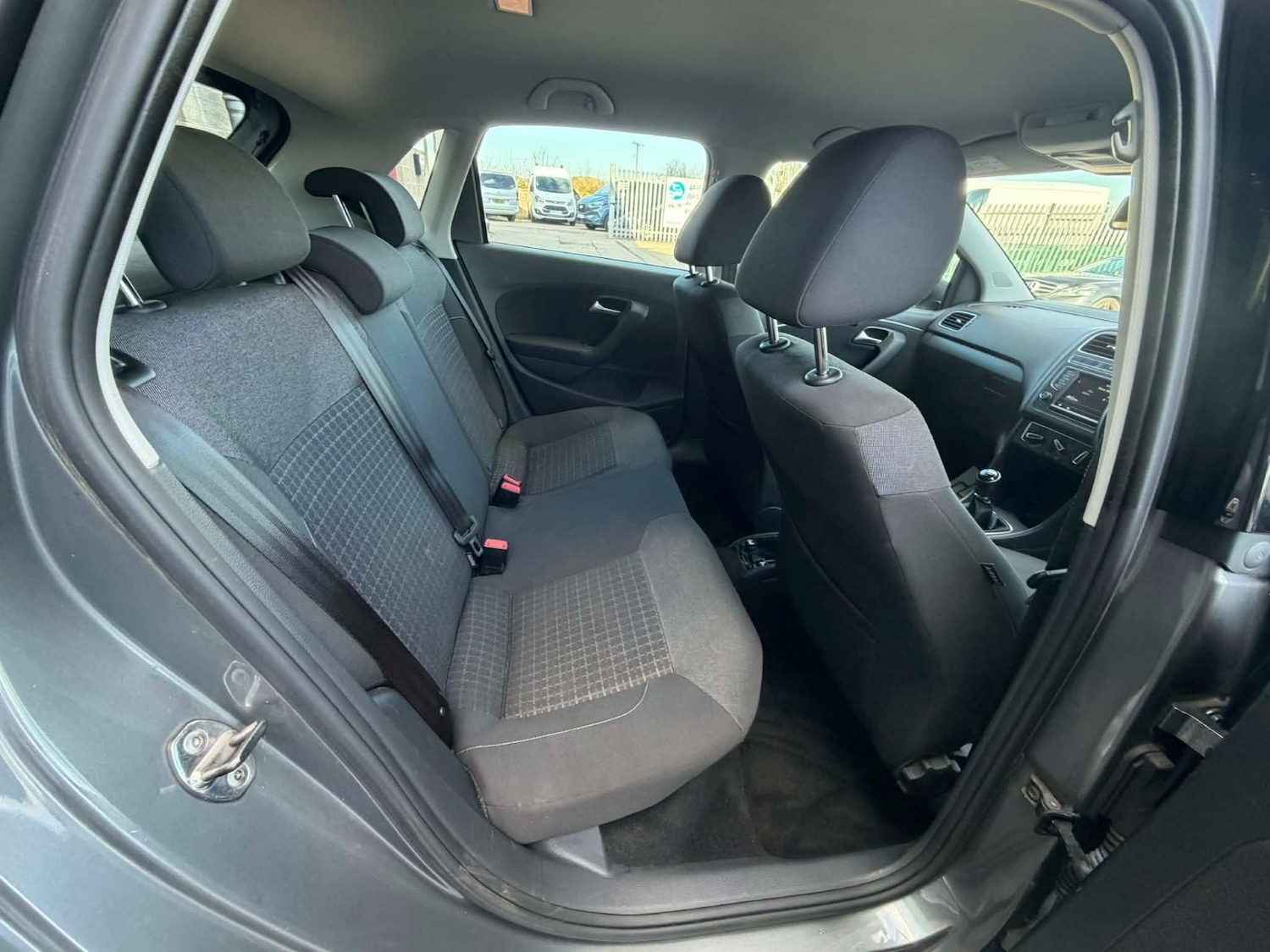 Used Volkswagen Polo 2015 for sale - 78082005: Photo 11