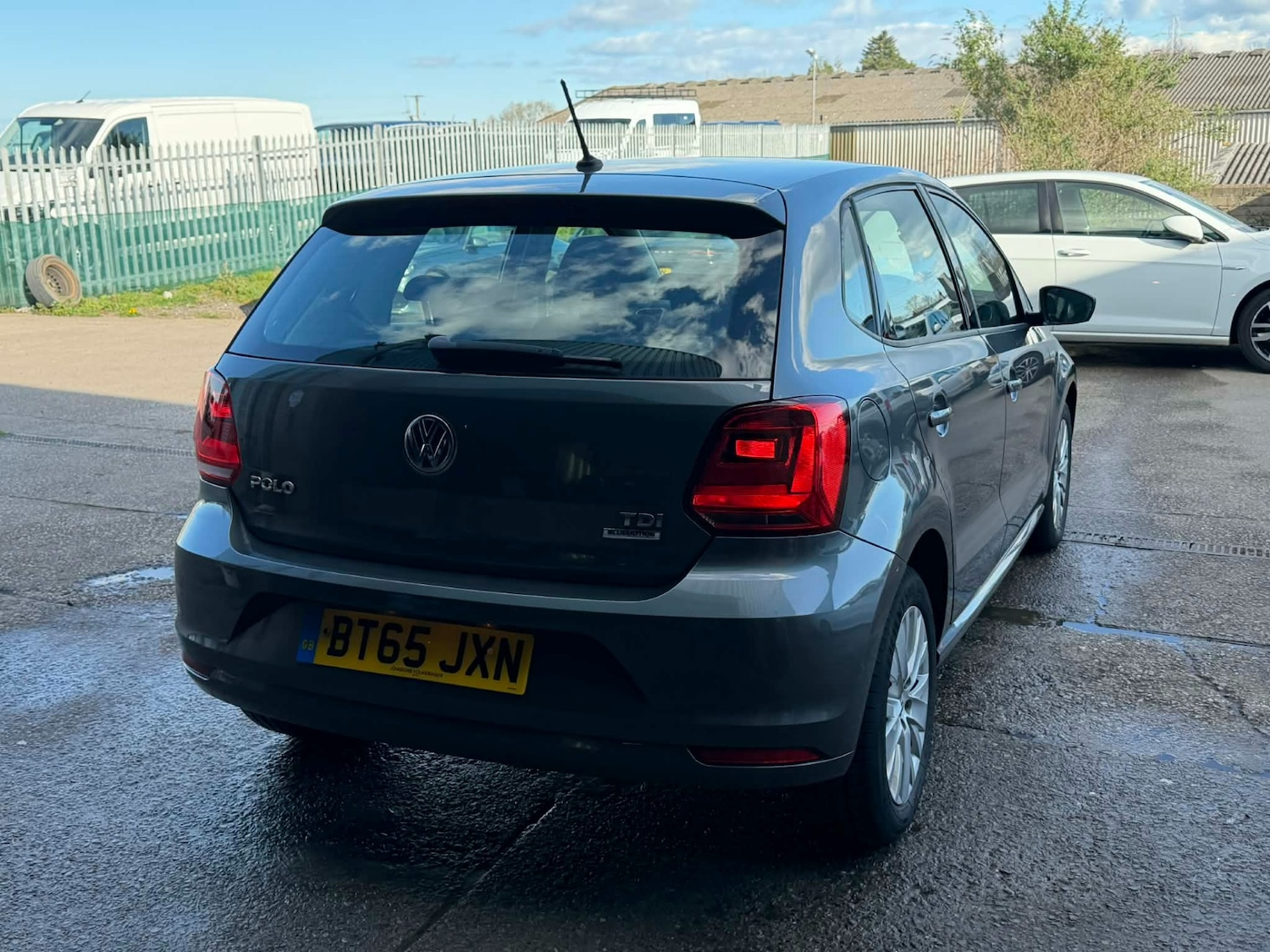 Used Volkswagen Polo 2015 for sale - 78082005: Photo 16