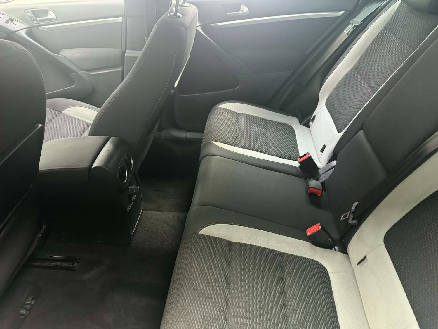 Used Volkswagen Tiguan 2013 for sale - 77846086: Photo 10