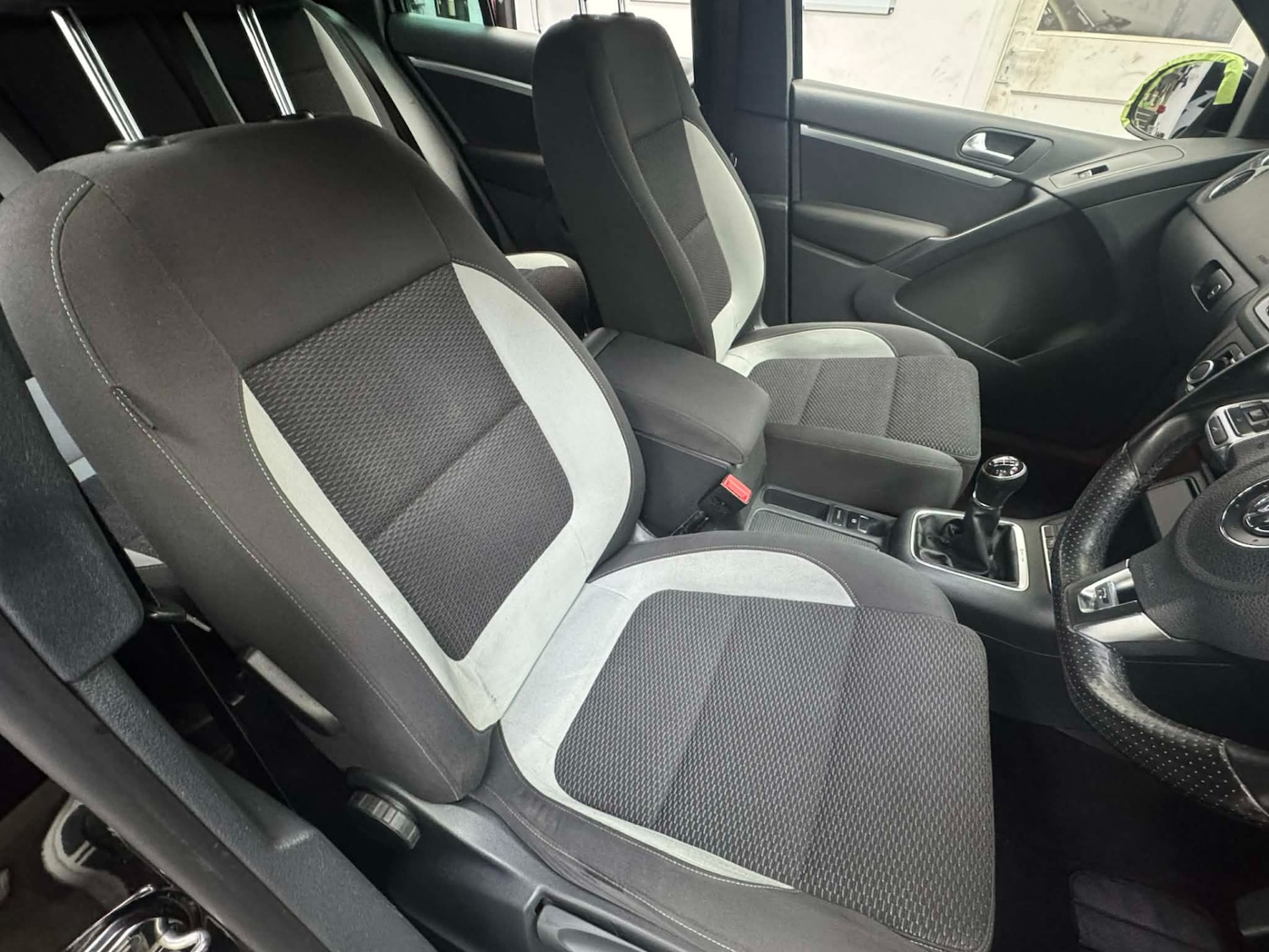 Used Volkswagen Tiguan 2013 for sale - 77846086: Photo 28