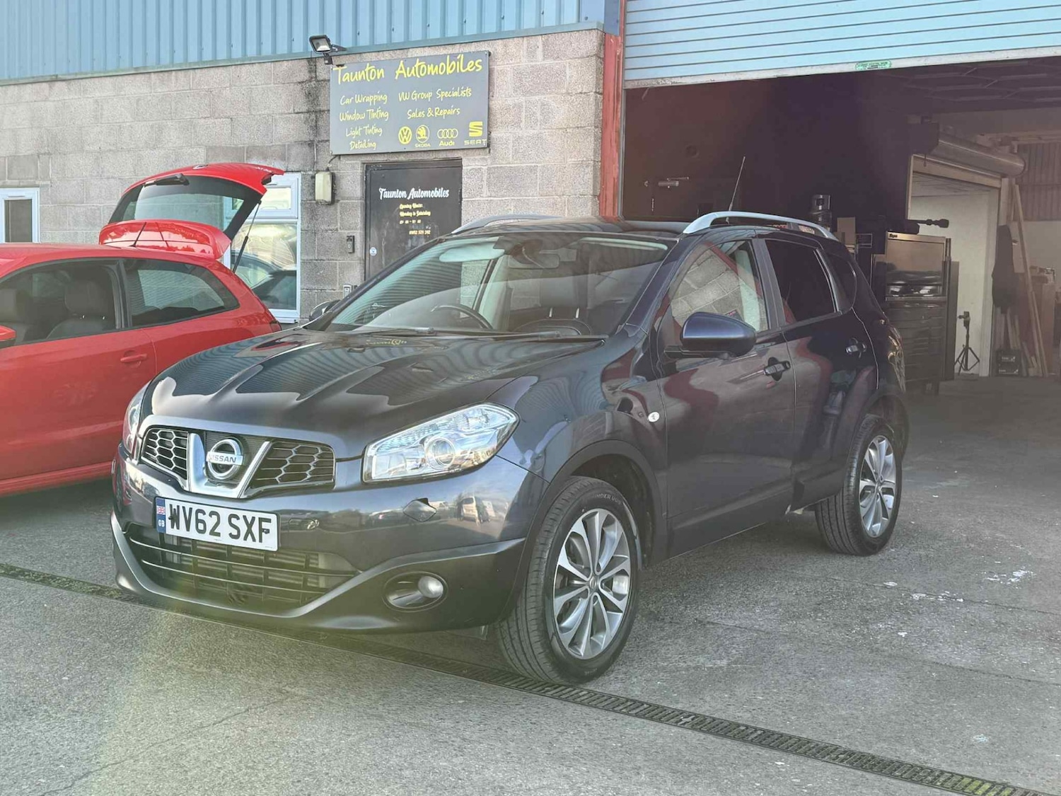 Used Nissan Qashqai 2012 for sale - 76317480: Photo 3