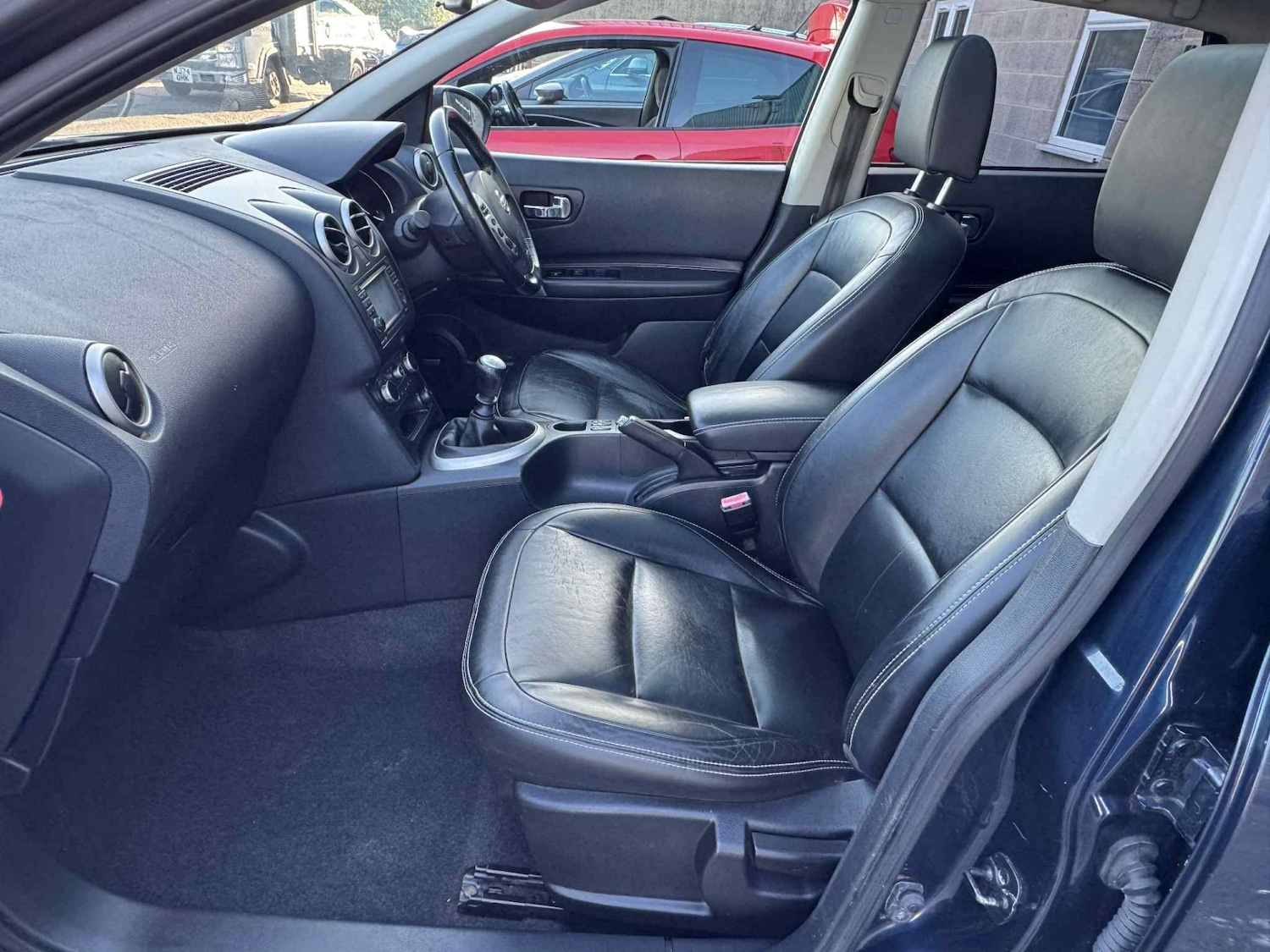 Used Nissan Qashqai 2012 for sale - 76317480: Photo 9