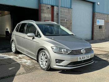 Volkswagen - Golf SV